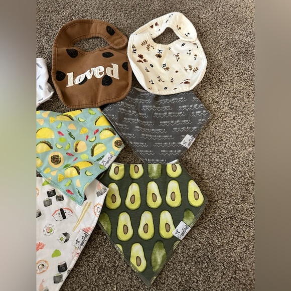 Assorted Baby Bandana Bibs Set - Picture 2 of 5